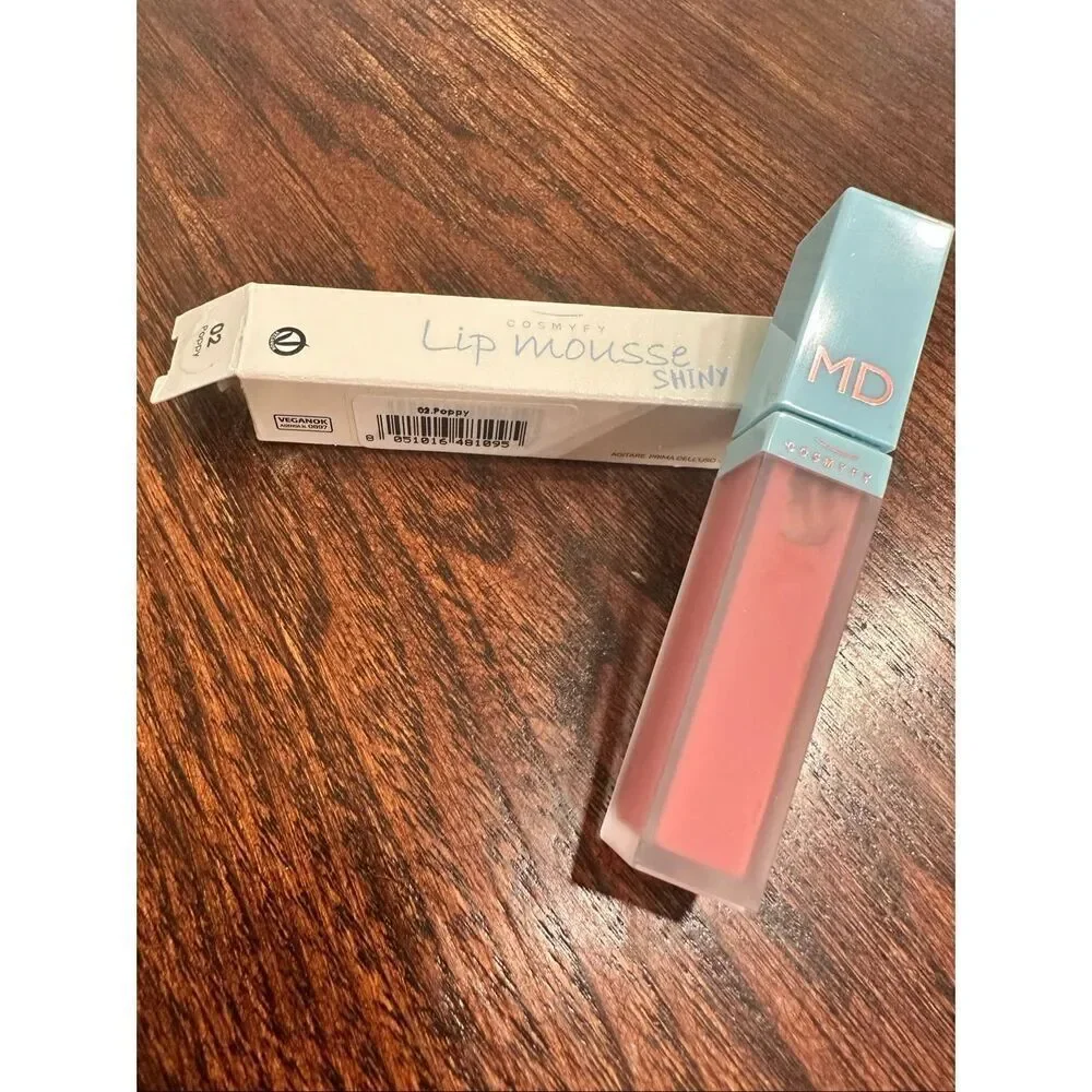 COSMYFY Lip Mousse Glossy Liquid Lipstick Shade Poppy New